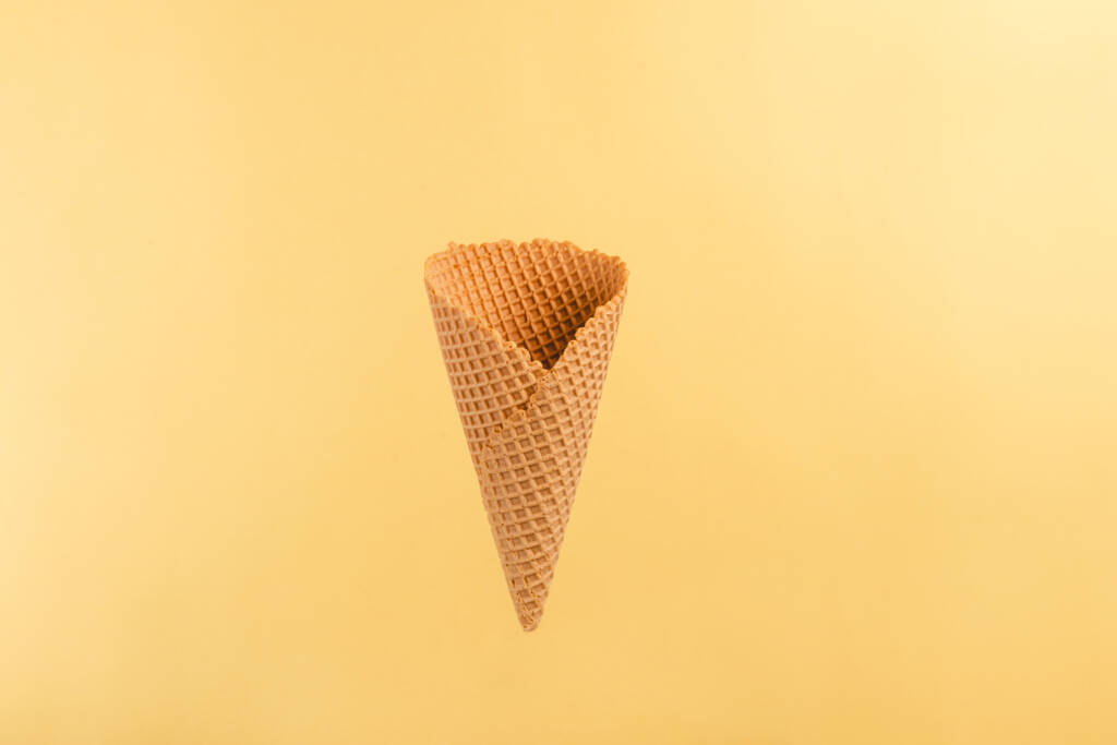 Barquillos y Conos artesanos blank-crispy-ice-cream-cone-2023-11-27-05-09-25-utc